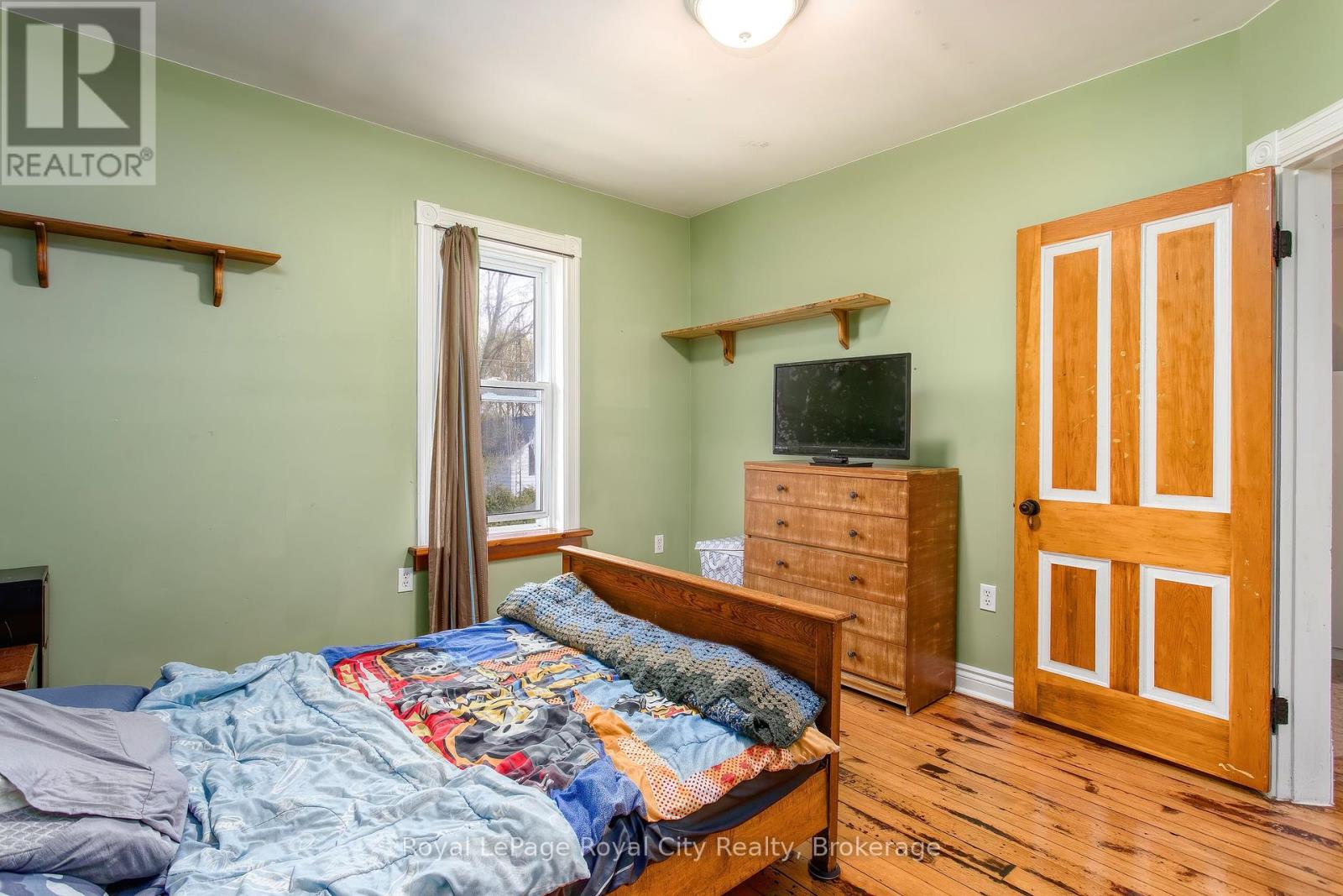 15 Catherine Street N, Mapleton, Ontario  N0G 2K0 - Photo 29 - X12137433
