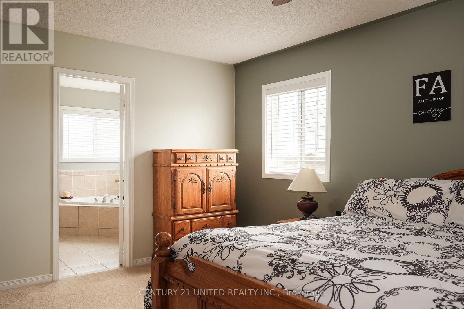 1403 Ireland Drive, Peterborough, Ontario  K9K 0A7 - Photo 17 - X12137384