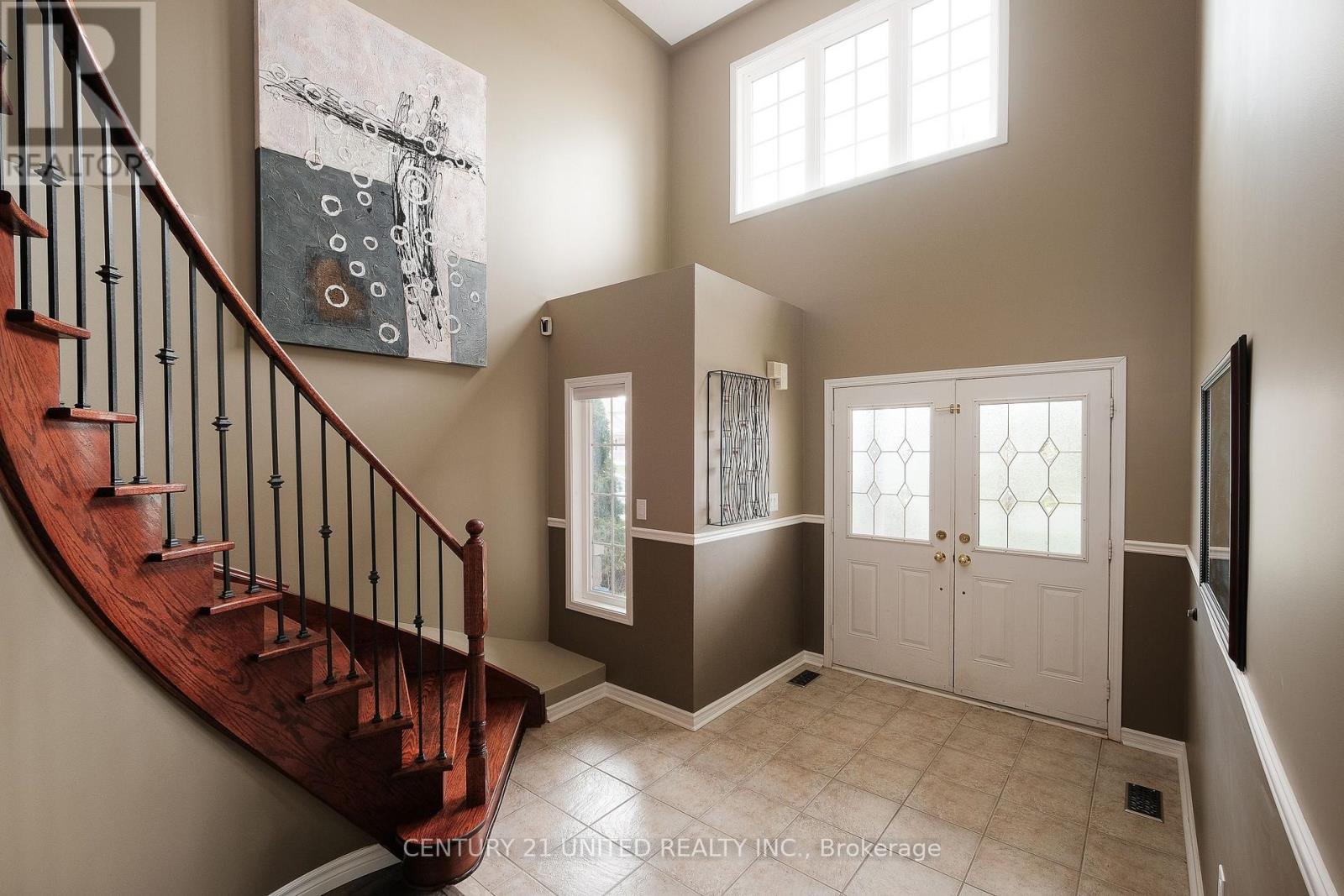 1403 Ireland Drive, Peterborough, Ontario  K9K 0A7 - Photo 2 - X12137384