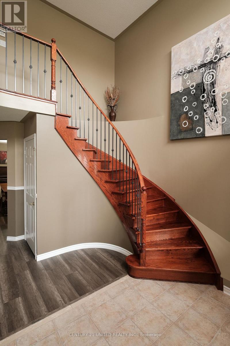 1403 Ireland Drive, Peterborough, Ontario  K9K 0A7 - Photo 3 - X12137384