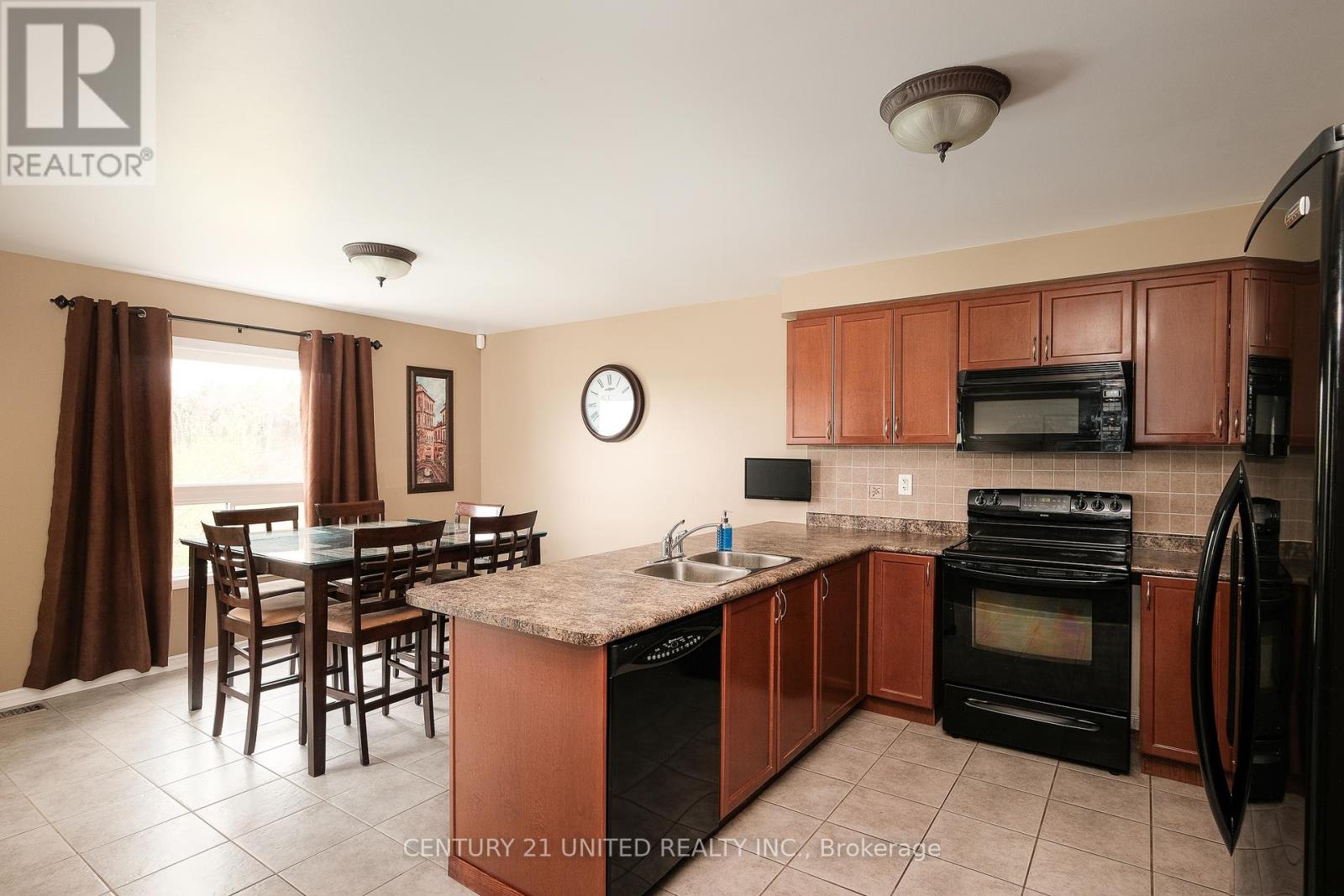 1403 Ireland Drive, Peterborough, Ontario  K9K 0A7 - Photo 34 - X12137384