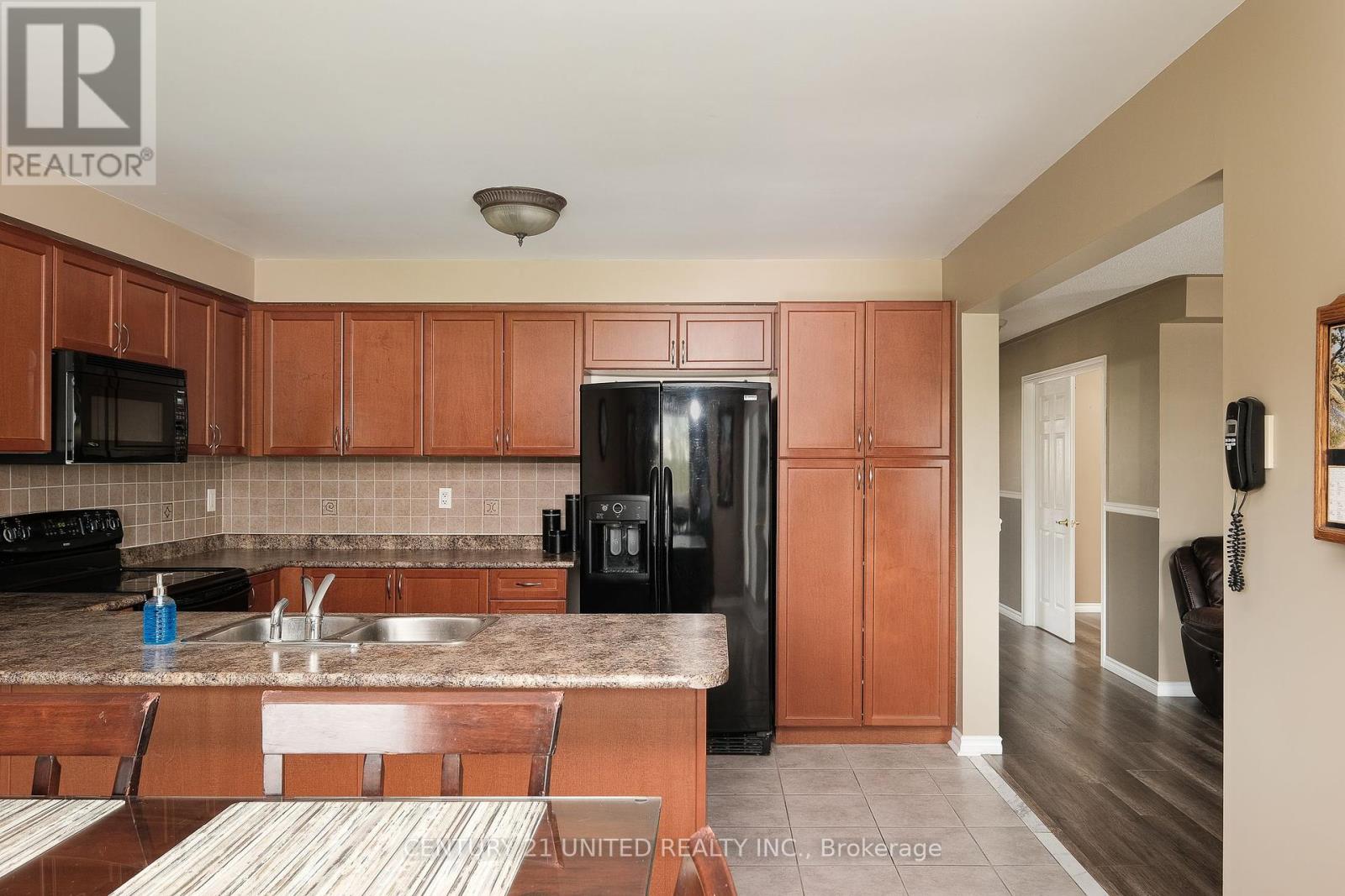 1403 Ireland Drive, Peterborough, Ontario  K9K 0A7 - Photo 35 - X12137384