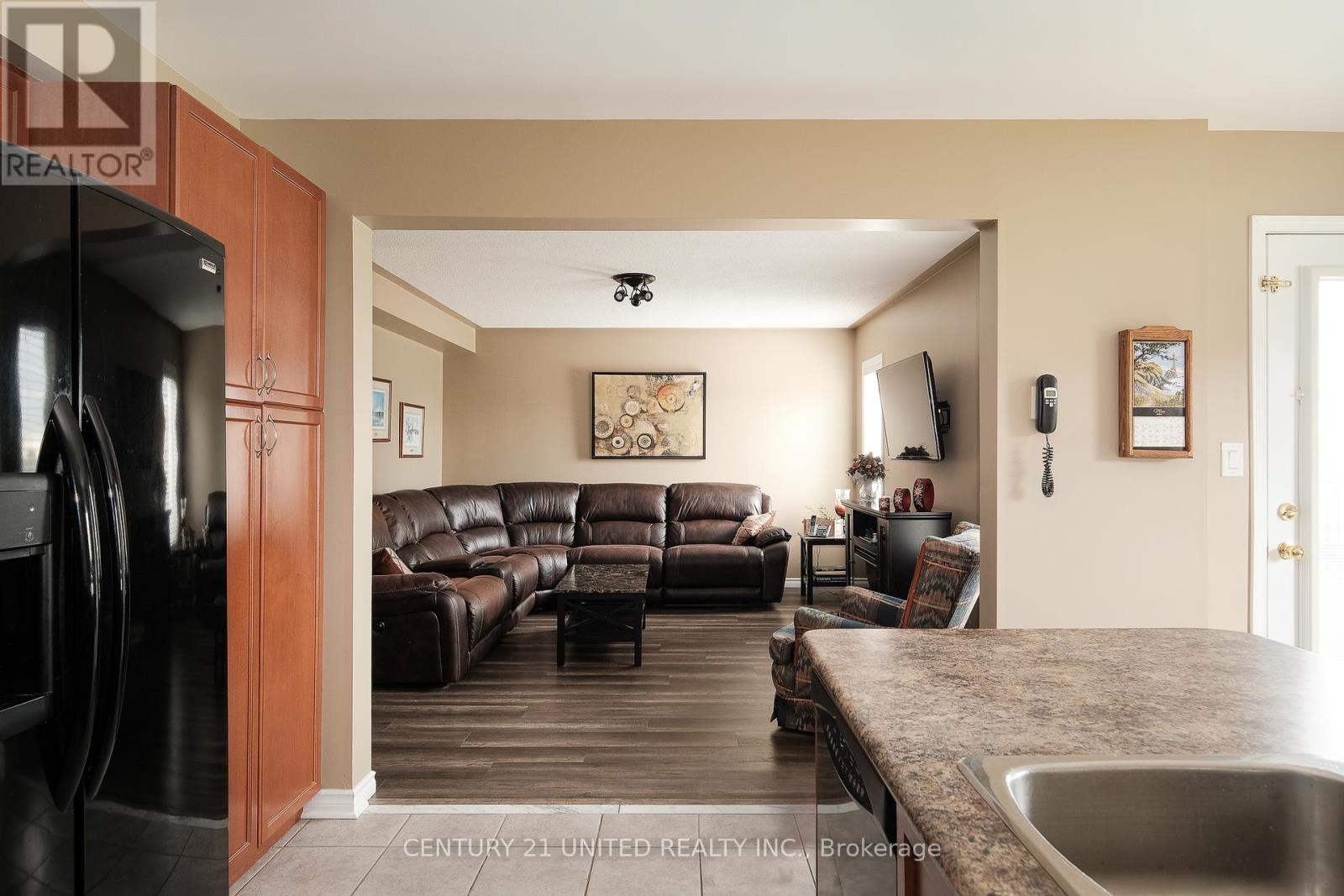 1403 Ireland Drive, Peterborough, Ontario  K9K 0A7 - Photo 36 - X12137384