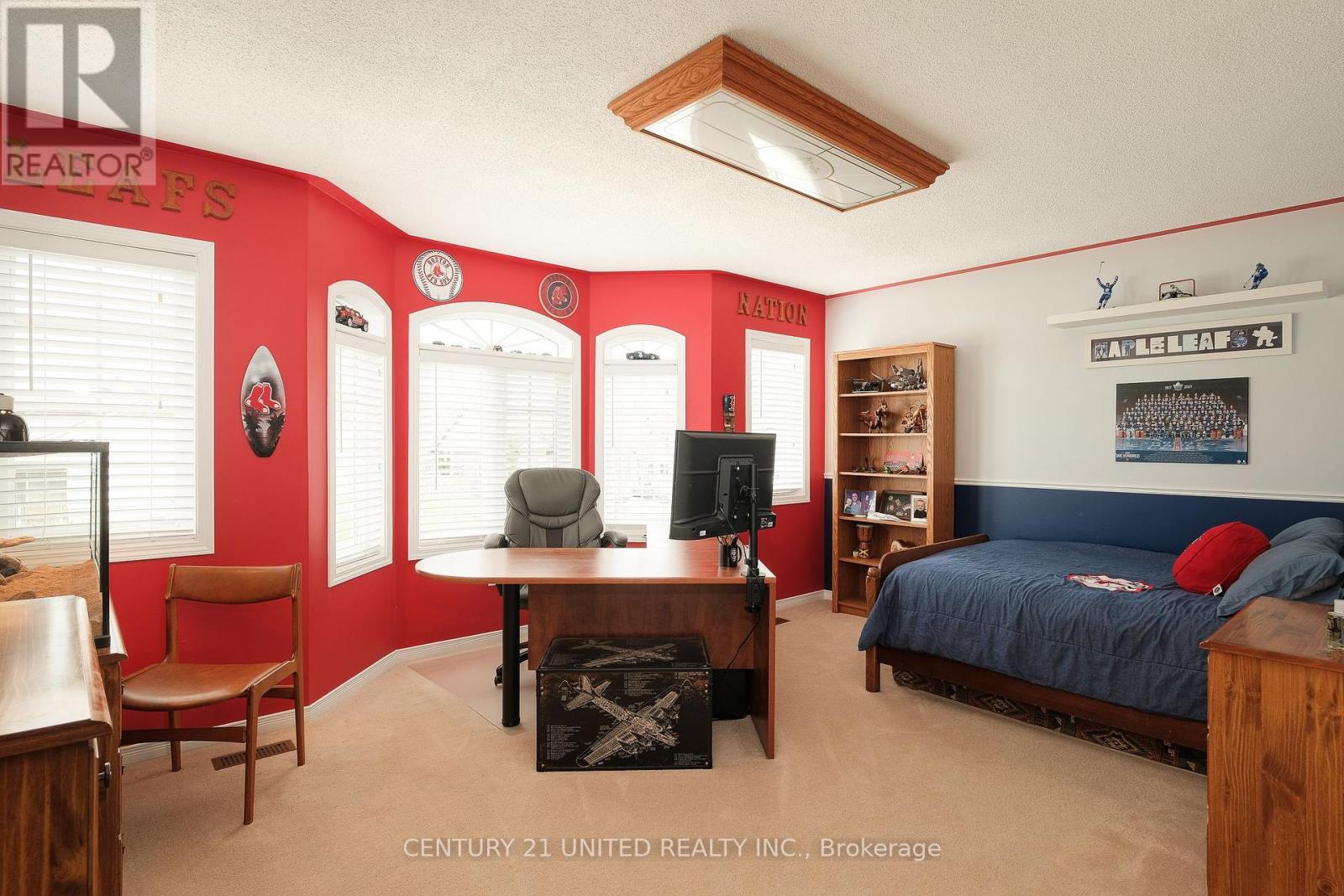 1403 Ireland Drive, Peterborough, Ontario  K9K 0A7 - Photo 5 - X12137384