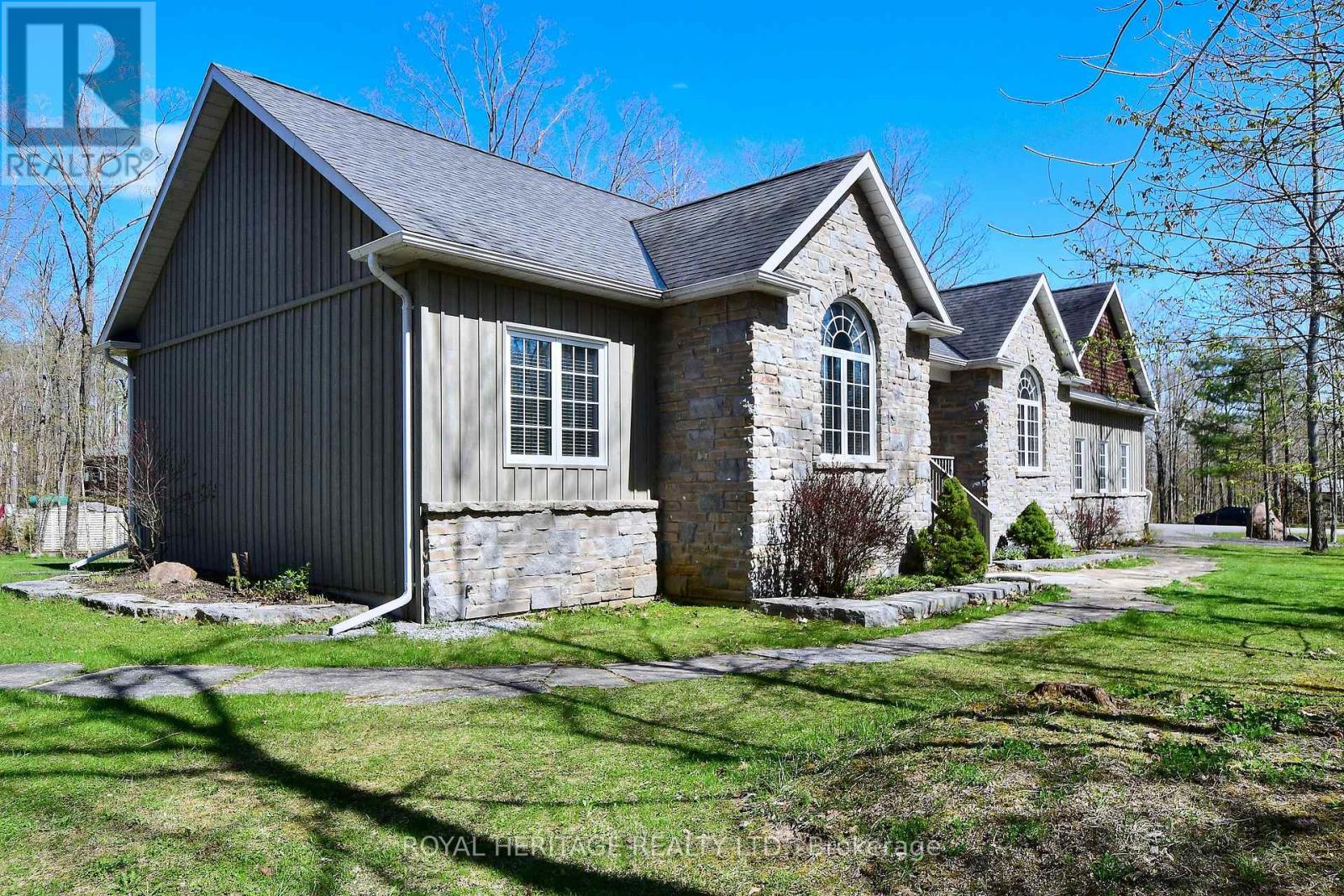 Property at 134 MITCHELL CRESCENT image 3