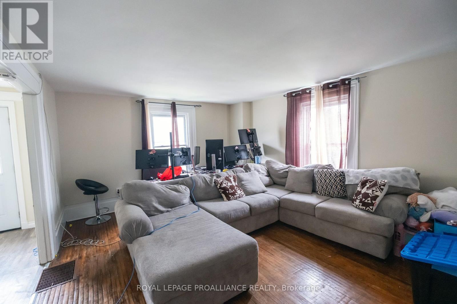 Property at 107-109 KING STREET image 5