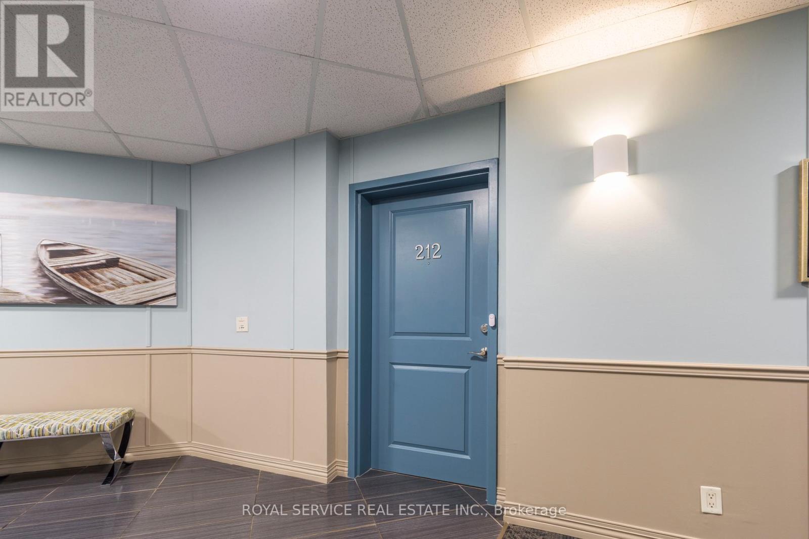 Property at 212 - 148 THIRD STREET image 3