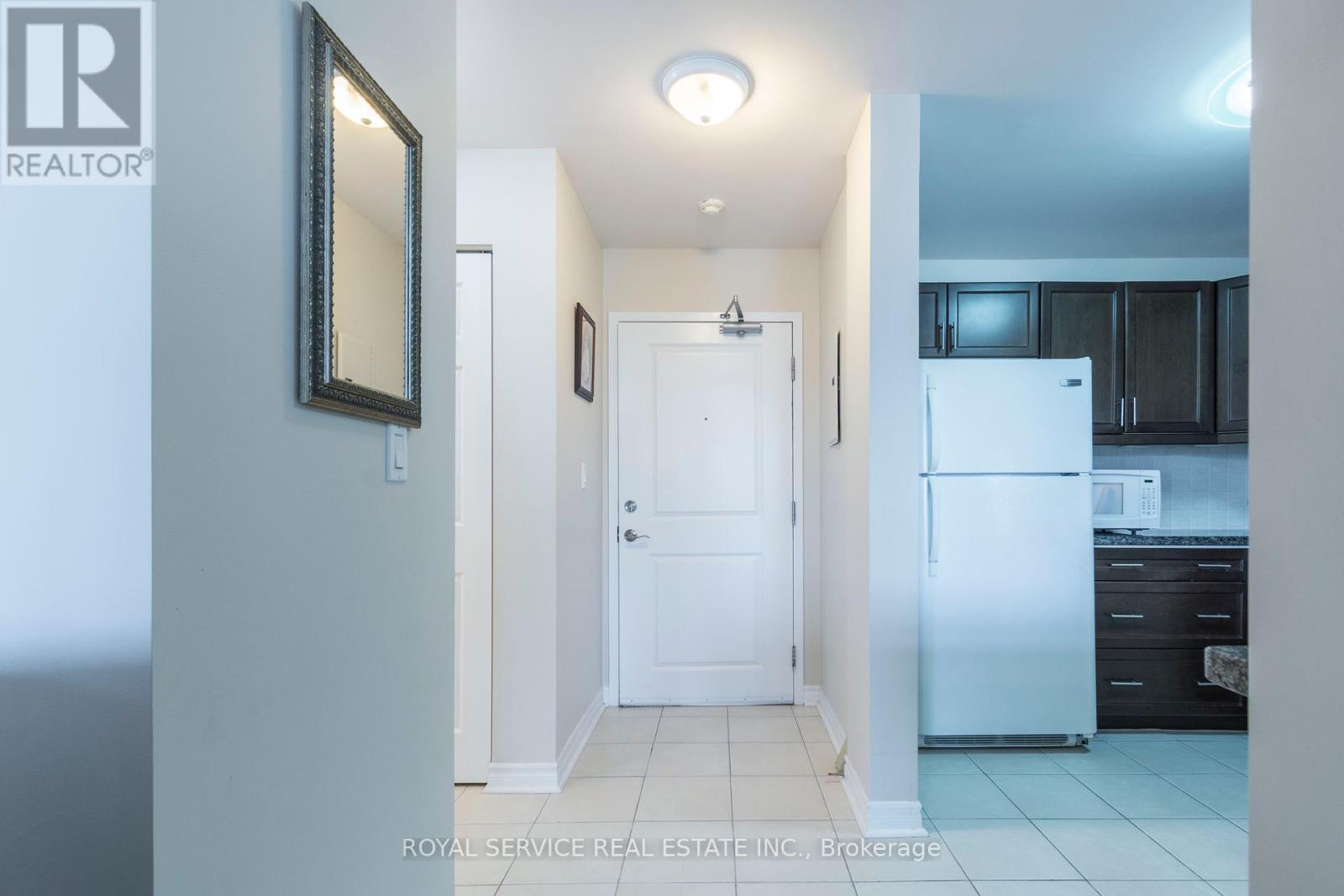 Property at 212 - 148 THIRD STREET image 4