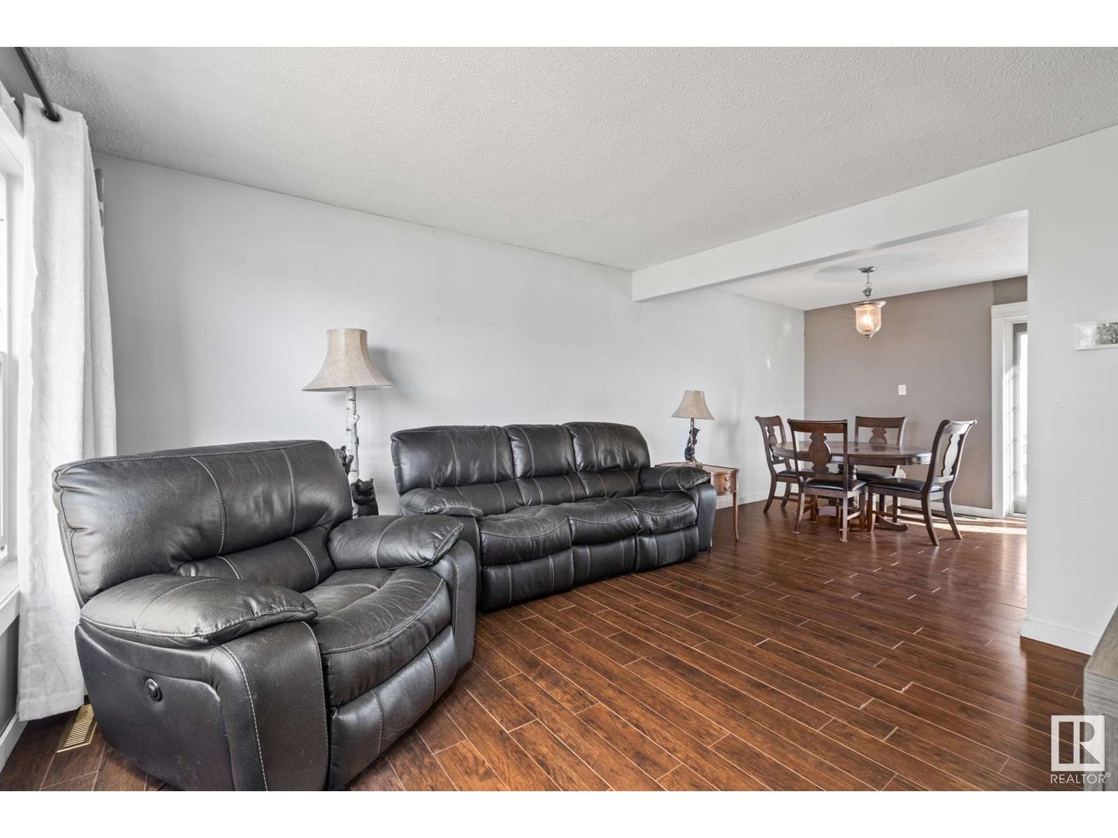 7111 130a Av Nw, Edmonton, Alberta  T5C 1Y8 - Photo 4 - E4435539