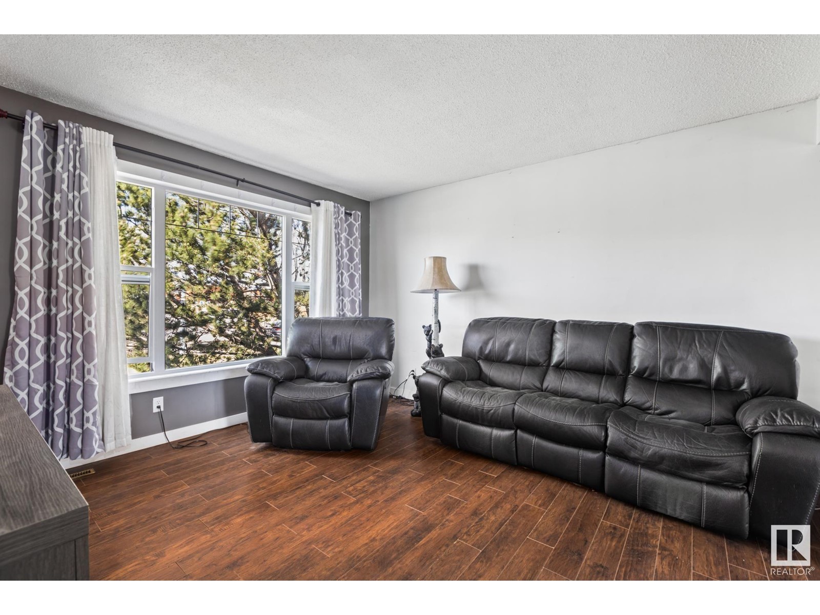 Property at 7111 130A AV NW image 5