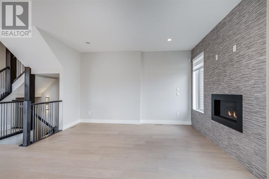 2985 12 Avenue Sw, Calgary, Alberta  T3H 5Z6 - Photo 5 - A2216739