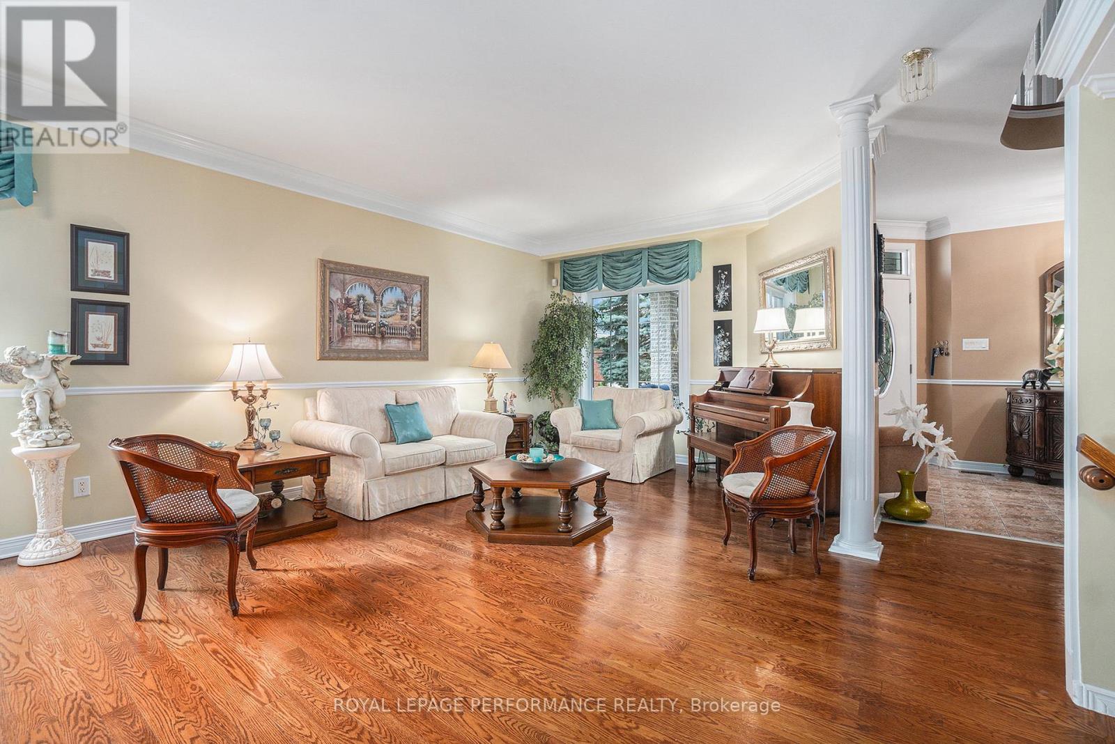 Property at 51 BOREALIS CRESCENT image 4