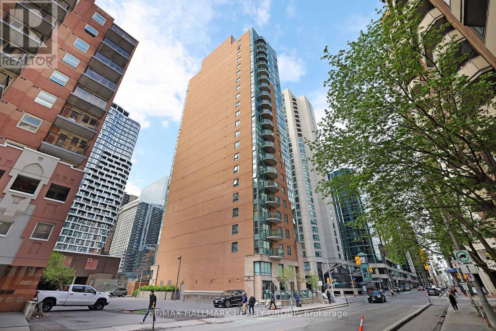 405 - 445 Laurier Avenue W, Ottawa, Ontario  K1R 0A2 - Photo 2 - X12137510