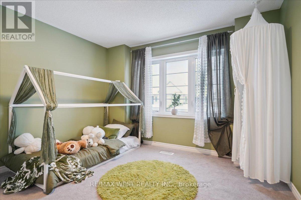 120 Westfield Drive, Whitby, Ontario  L1P 0G1 - Photo 8 - E12035520