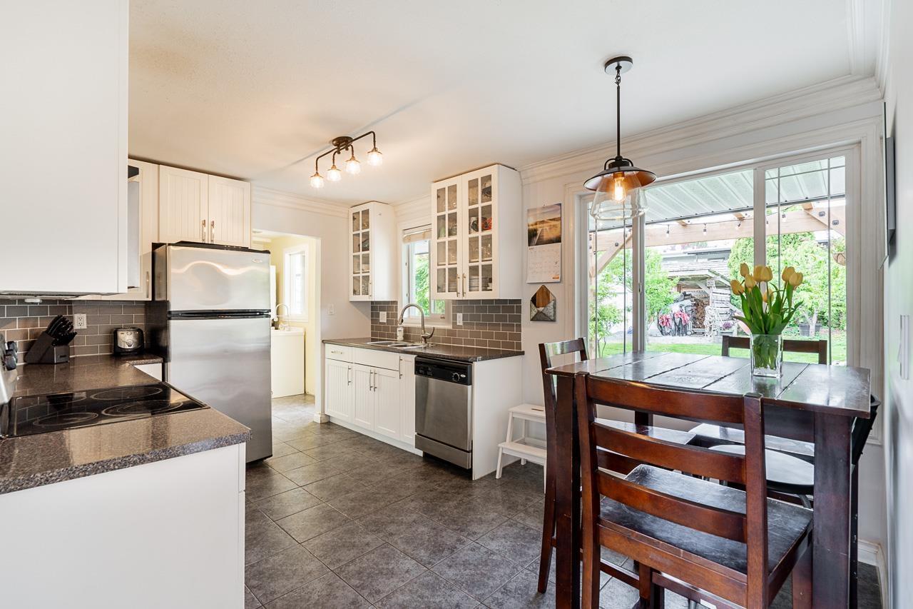 31925 Hillcrest Avenue, Mission, British Columbia  V2V 1K8 - Photo 5 - R3000692