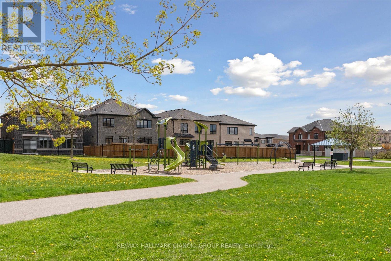37 Maplebank Crescent, Whitchurch-Stouffville (Stouffville), Ontario  L4A 0R8 - Photo 44 - N12137222