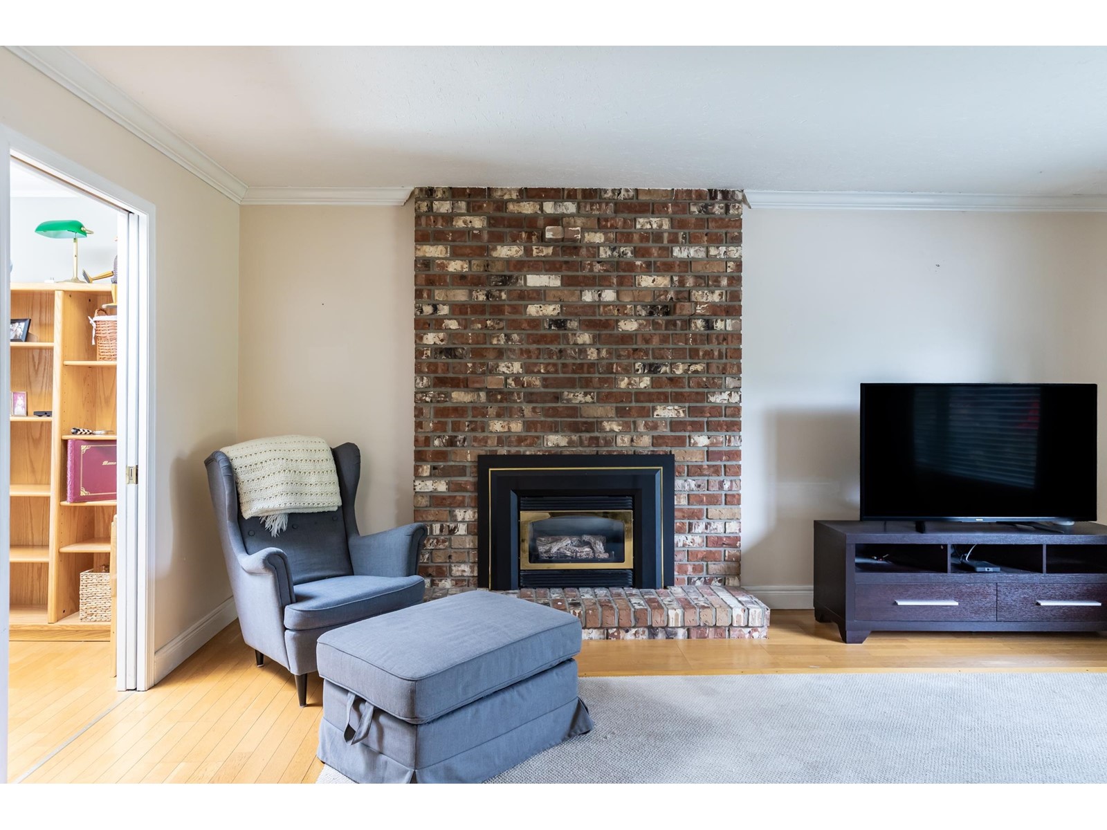 Property at 2349 MIRAUN CRESCENT image 2