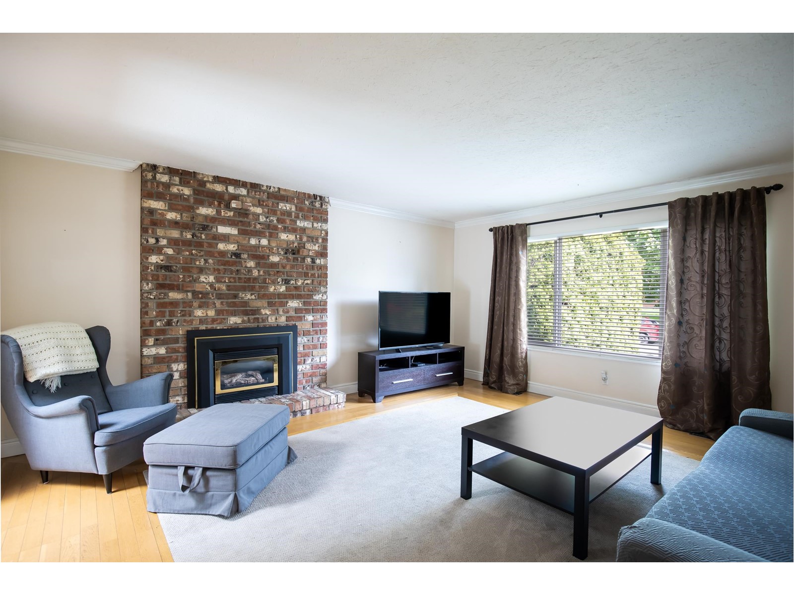 Property at 2349 MIRAUN CRESCENT image 3