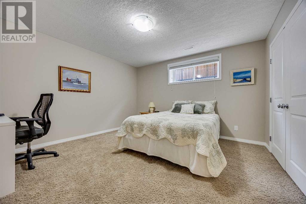 50 Bridlerange Circle Sw, Calgary, Alberta  T2Y 5H7 - Photo 11 - A2218694