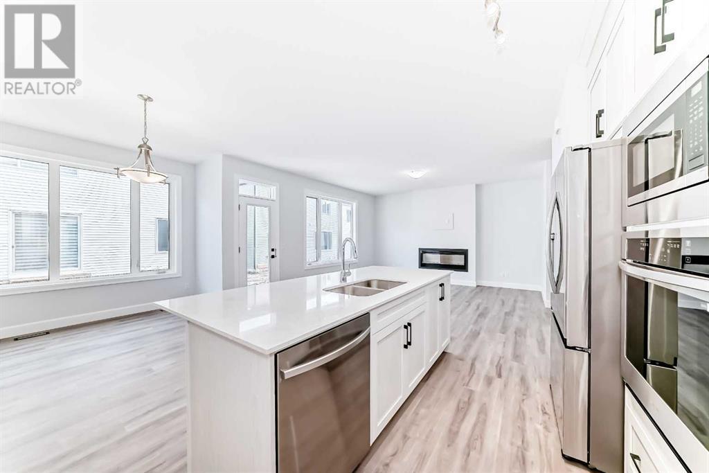 Property at 200 Cityside View NE image 5