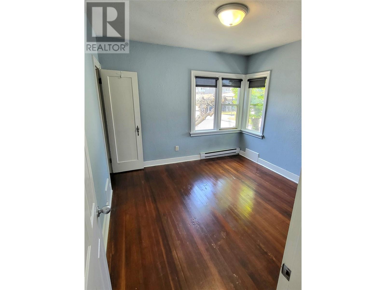 857 Main Street, Penticton, British Columbia  V2A 5E3 - Photo 11 - 10337033