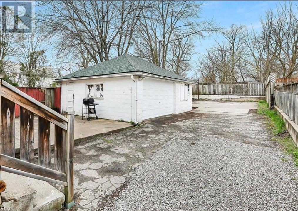 6175 Barker Street, Niagara Falls, Ontario  L2G 1Y5 - Photo 34 - X12137273