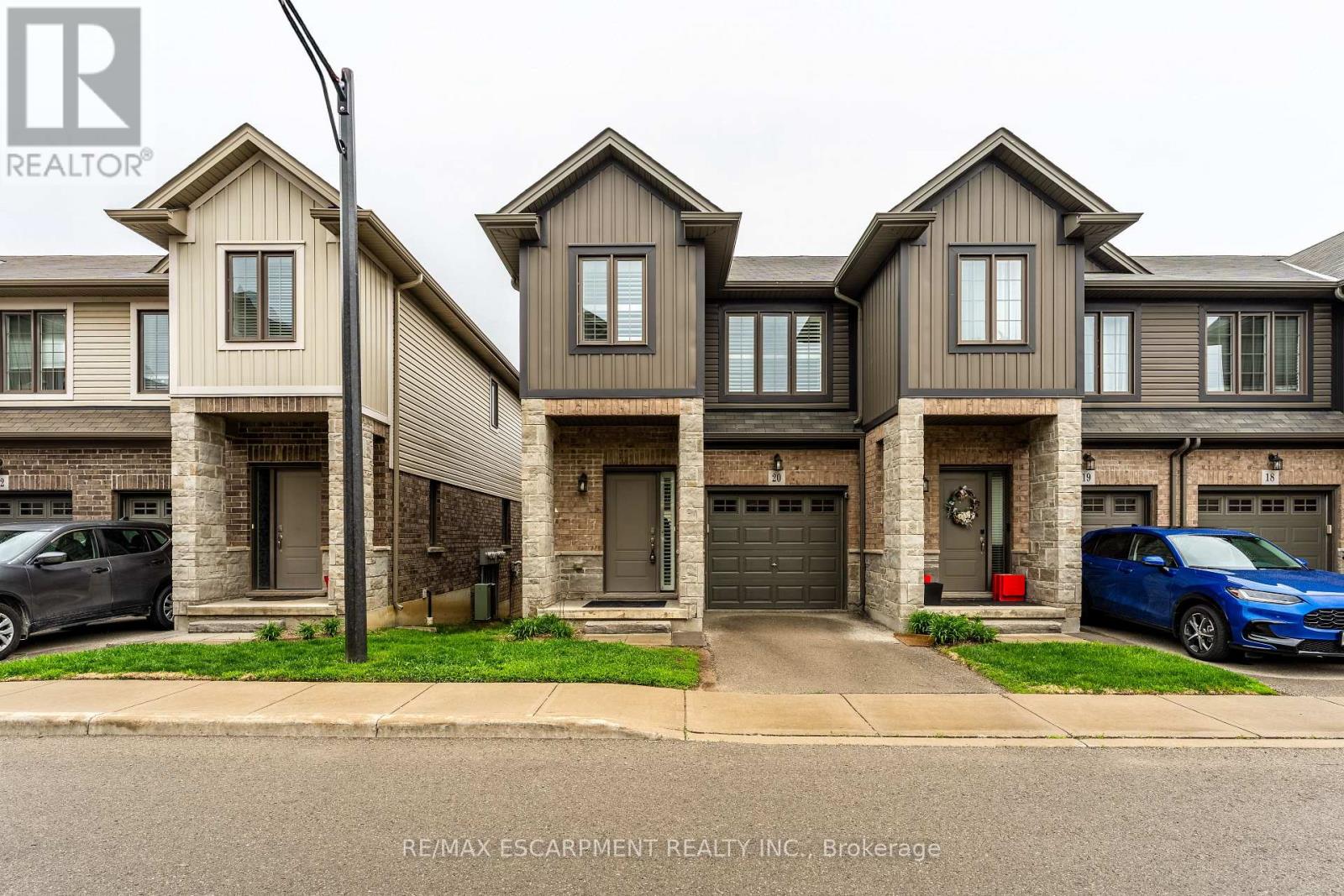 Property at 20 - 377 GLANCASTER ROAD image 1
