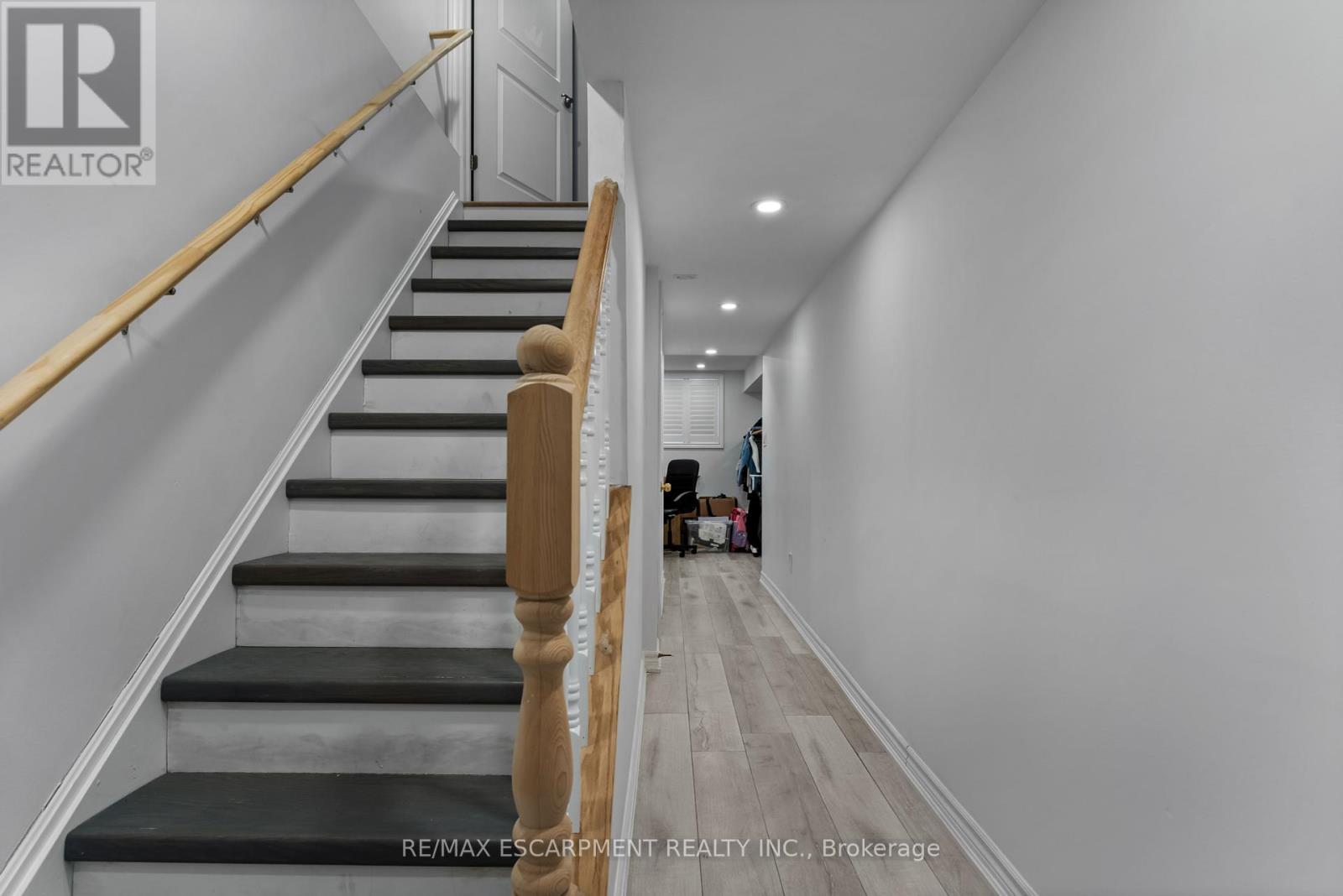 20 - 377 Glancaster Road, Hamilton, Ontario  L9G 0G4 - Photo 23 - X12125095