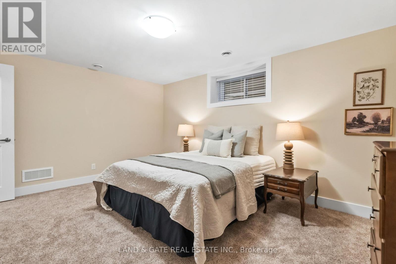 26 Rowan Place, Quinte West, Ontario K8V 0E1 - Photo 42 - X12121477