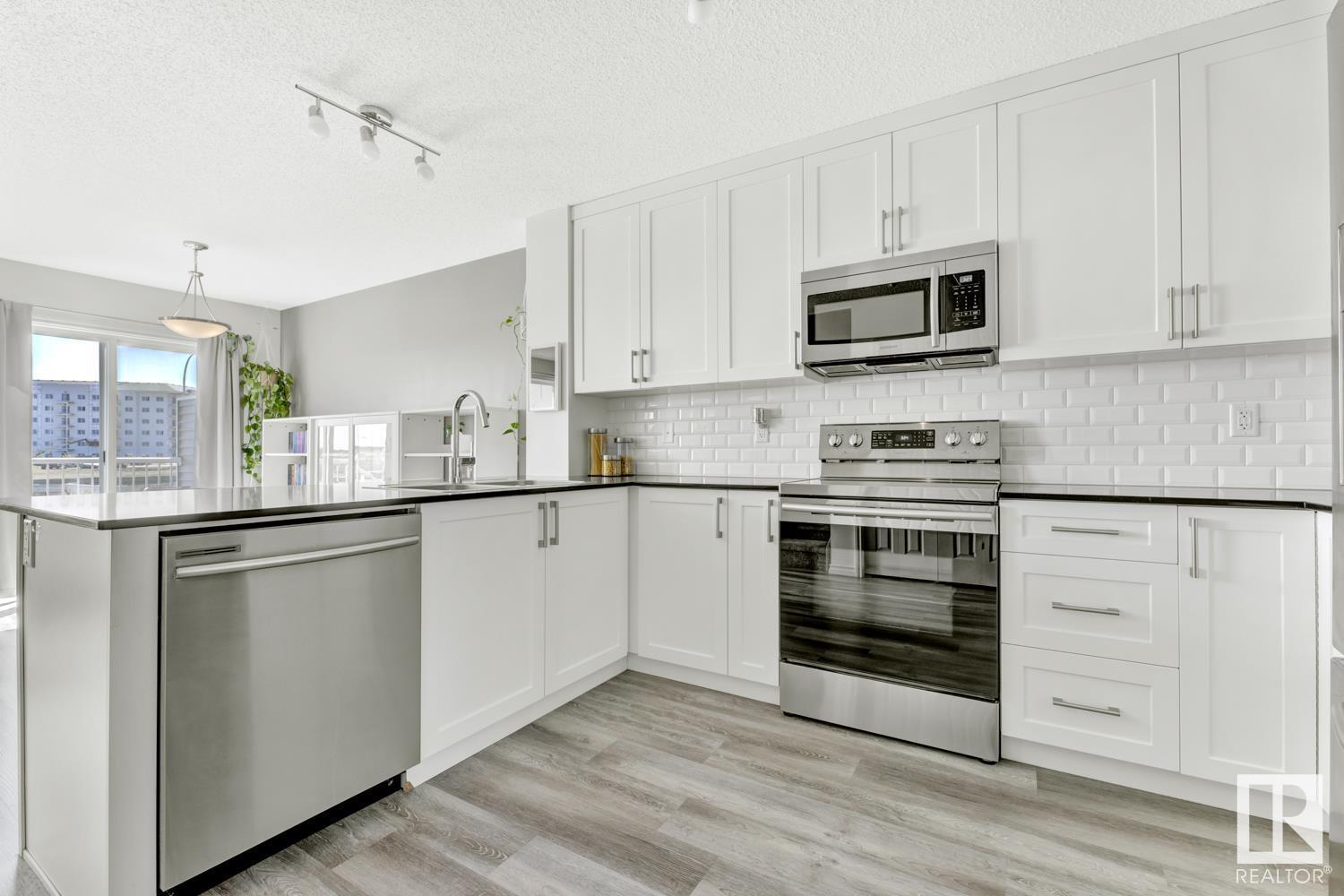 Property at 11 EBBERS CL NW image 5