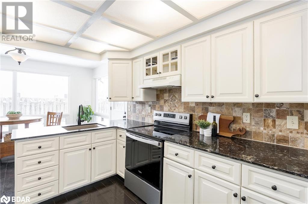 Property at 55 PARKWAY image 4