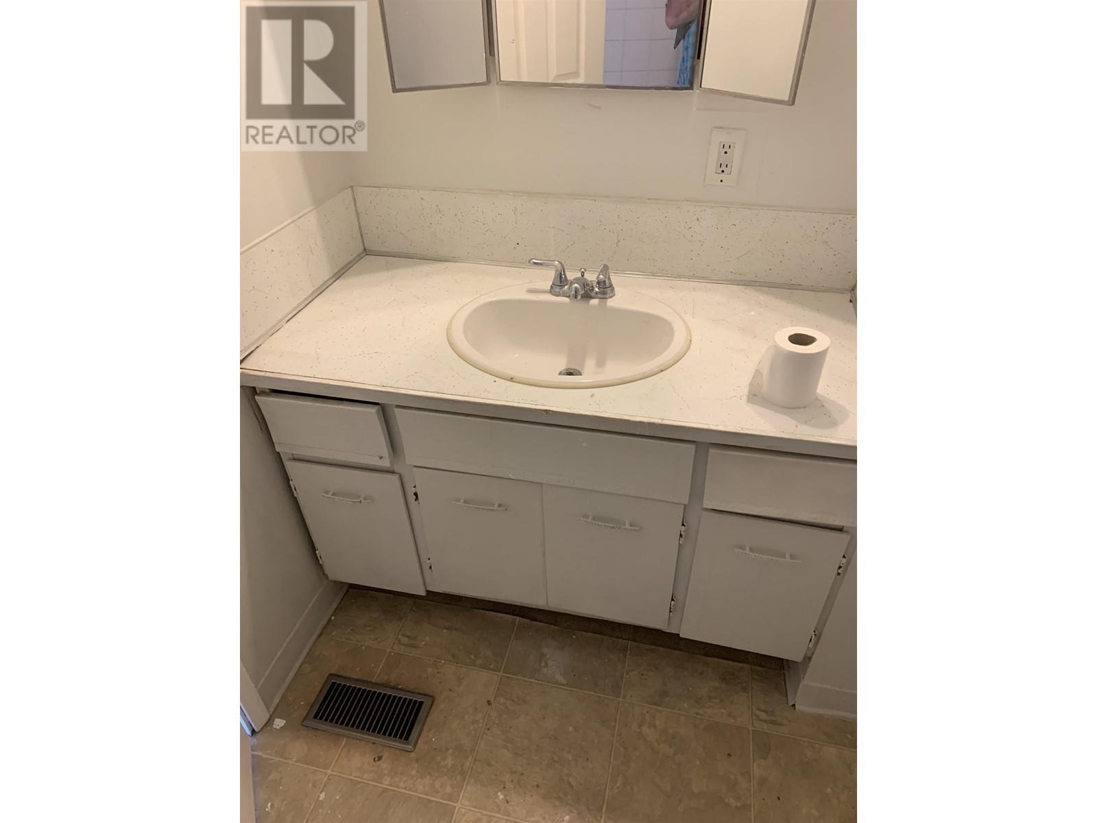 838-840 Irwin Street, Prince George, British Columbia  V2M 2X9 - Photo 5 - R2999757