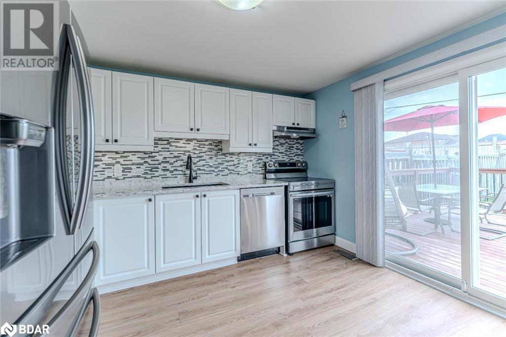 147 Nathan Crescent, Barrie, Ontario  L4N 0S5 - Photo 4 - 40726589