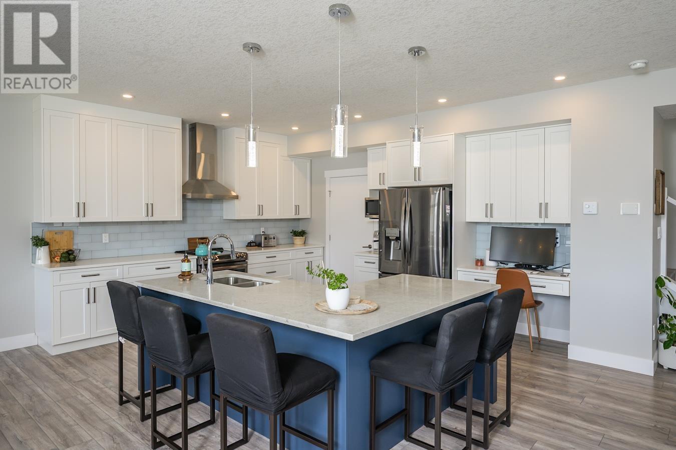 Property at 2938-2940 ELLINGTON COURT image 2