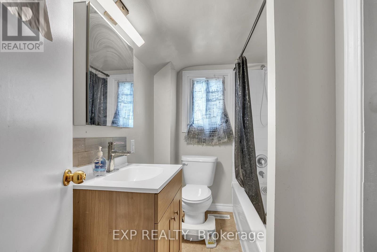 45 Purdy Street, Belleville, Ontario  K8P 1Y8 - Photo 18 - X12137548