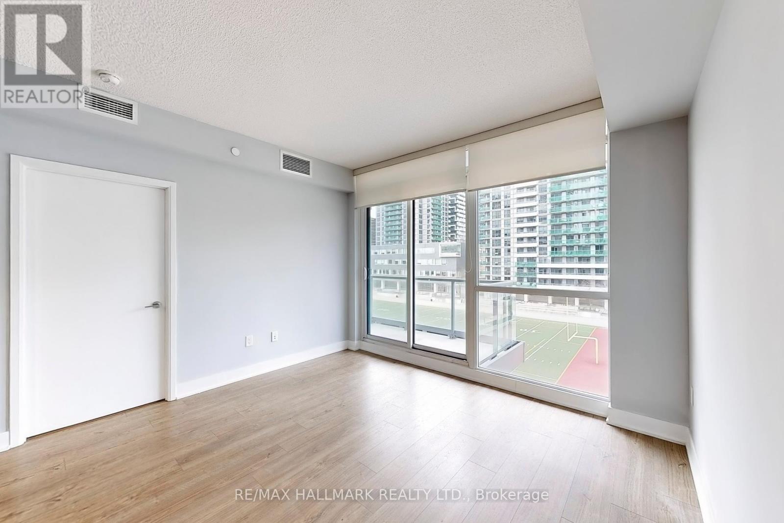 418 - 30 Roehampton Avenue, Toronto, Ontario  M4P 0B9 - Photo 7 - C12135551