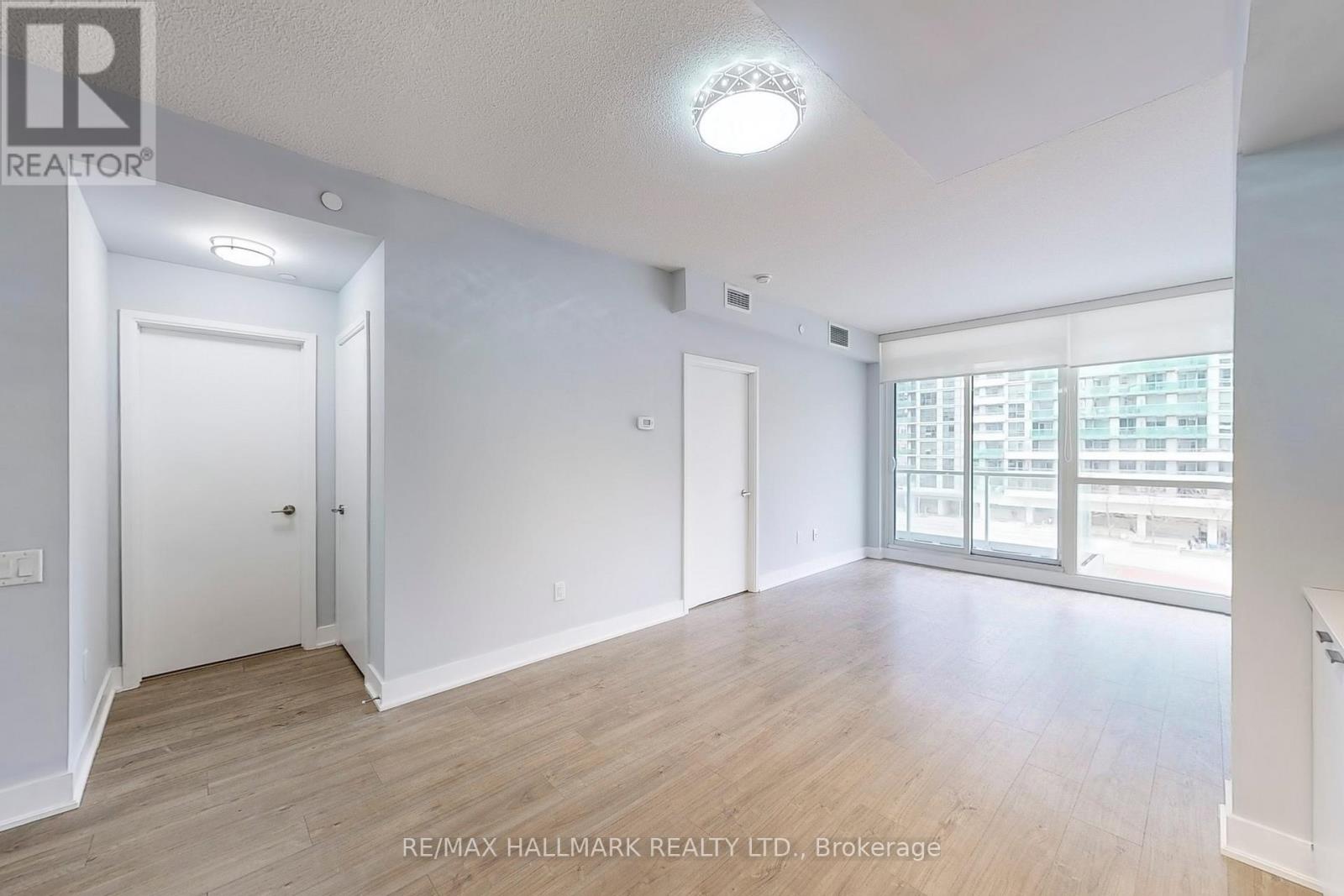 418 - 30 Roehampton Avenue, Toronto, Ontario  M4P 0B9 - Photo 6 - C12135551