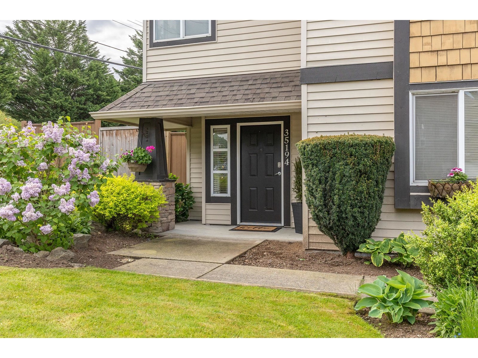 Property at 35194 KOOTENAY DRIVE image 3
