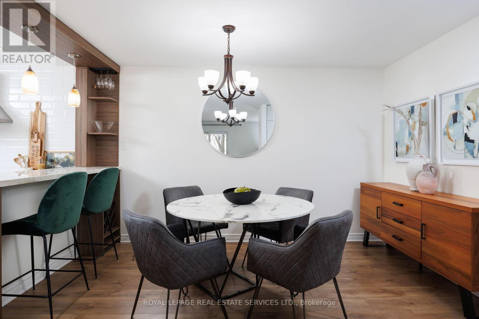 1021 - 1504 Pilgrims Way, Oakville, Ontario  L6M 3H1 - Photo 6 - W12075951