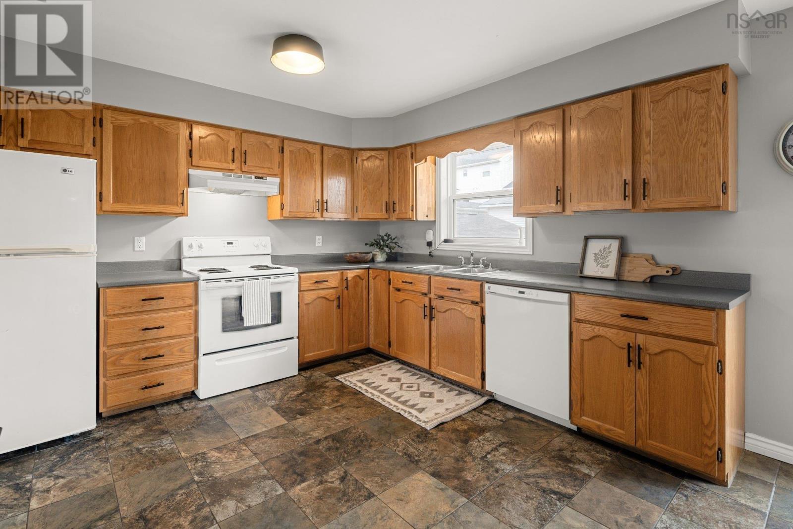 28 Atholea Drive, Cole Harbour, Nova Scotia  B2V 1C5 - Photo 5 - 202510493