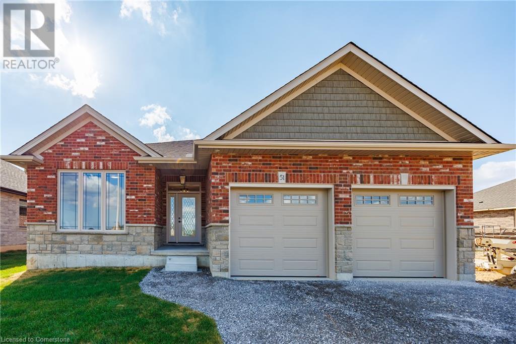51 MCINTOSH Drive, Delhi, Ontario