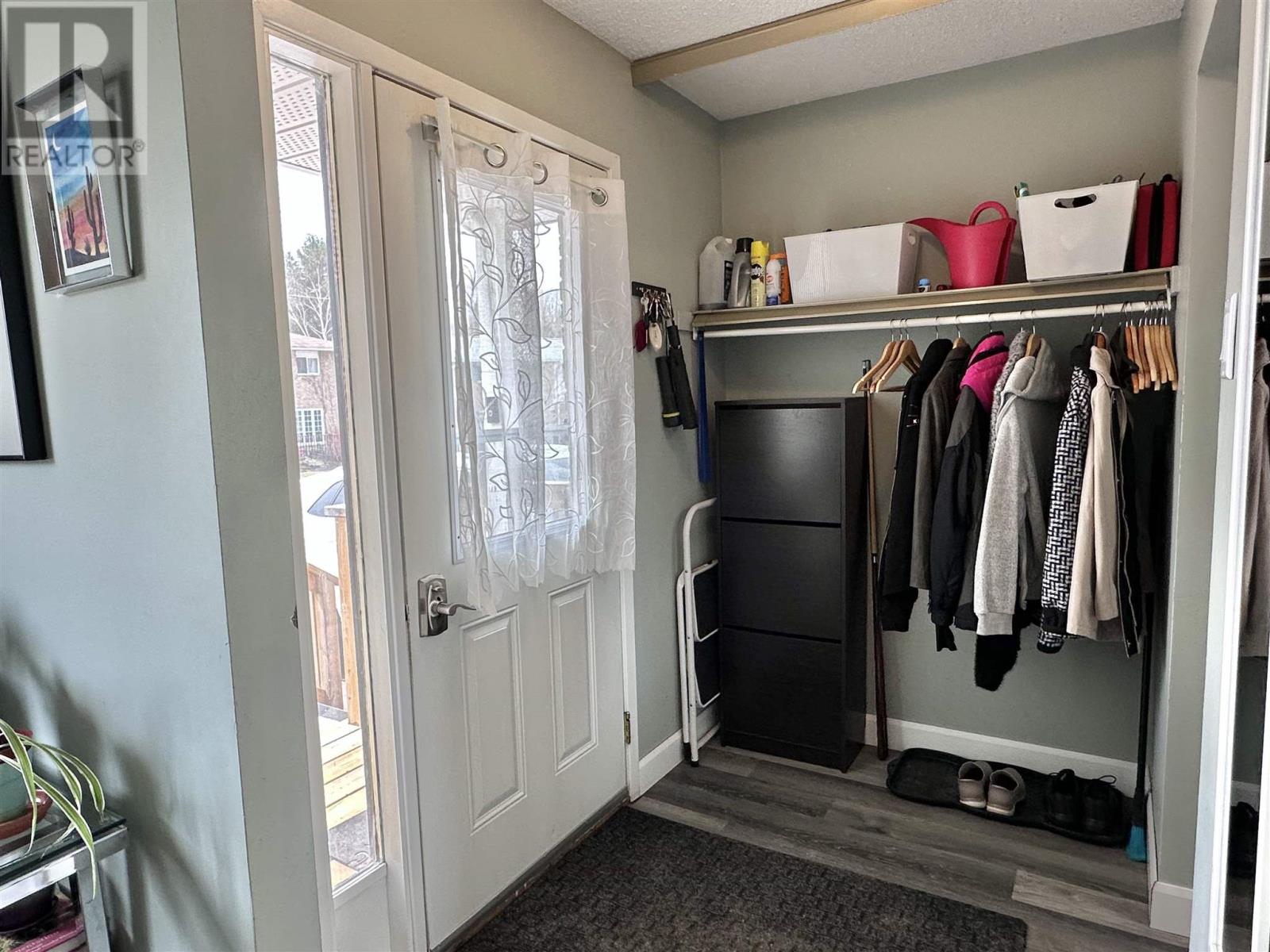Property at 19 LaPrairie CRES image 5