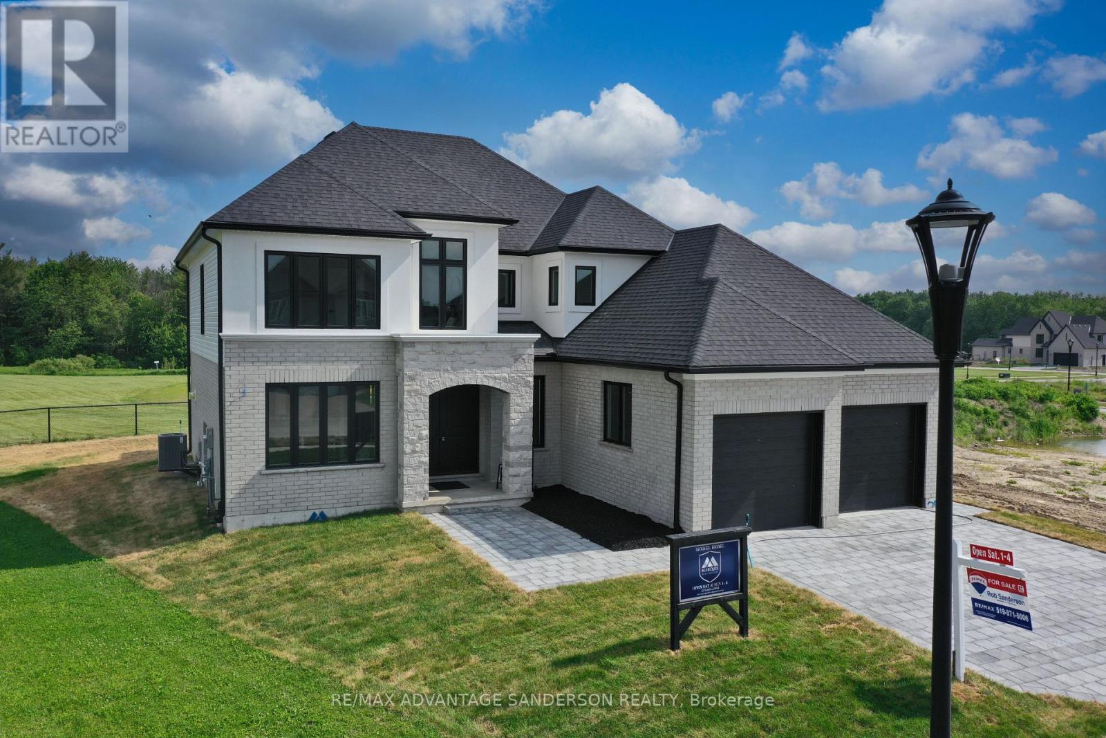 243 Songbird Lane, Middlesex Centre, Ontario  N0M 2A0 - Photo 3 - X12137566