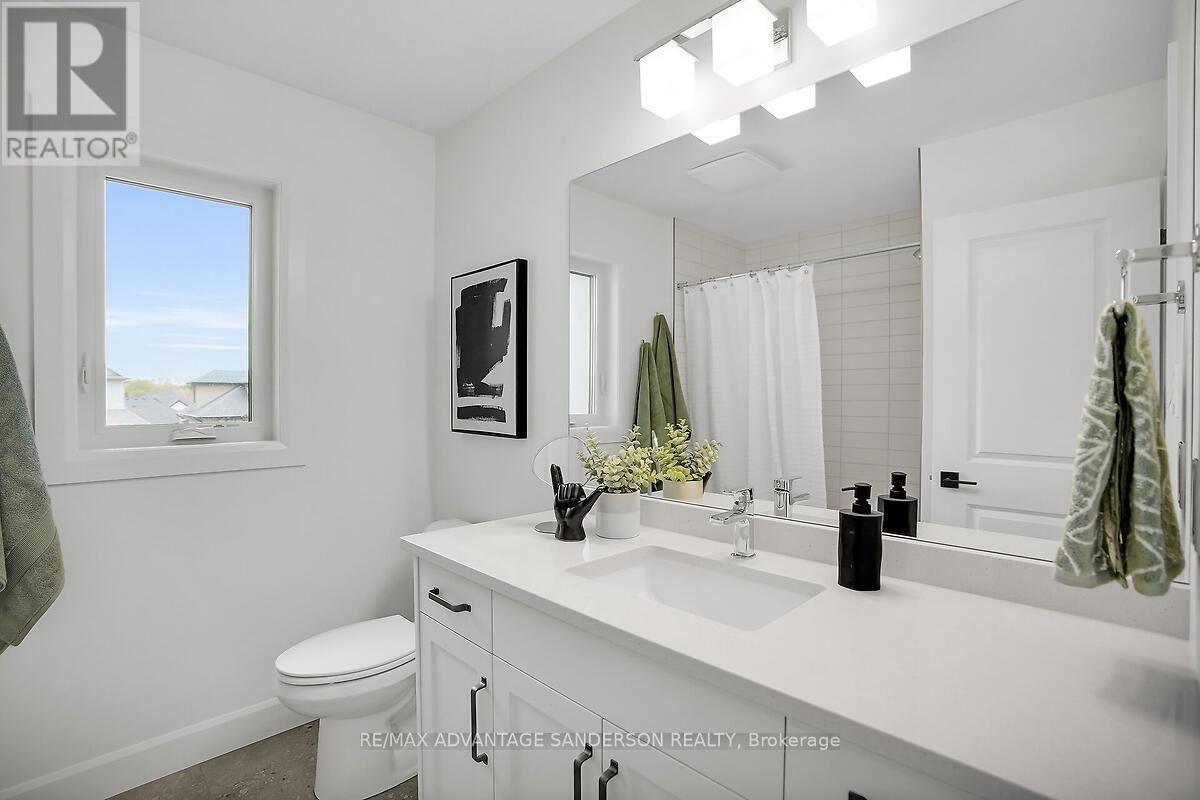 243 Songbird Lane, Middlesex Centre, Ontario  N0M 2A0 - Photo 42 - X12137566
