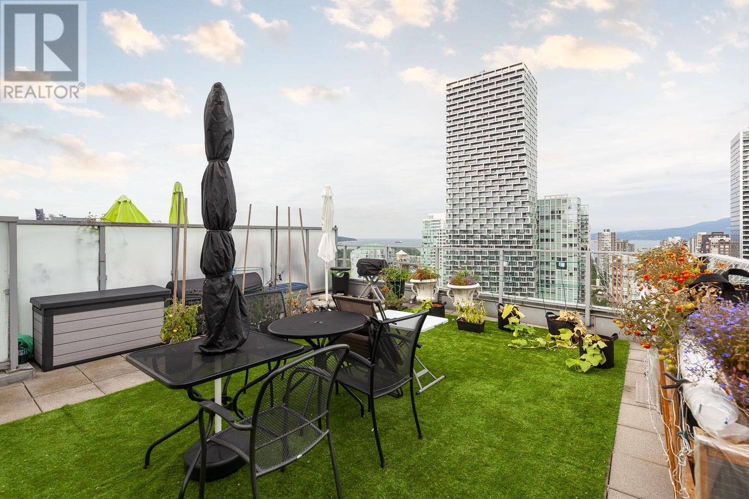 2703 550 Pacific Street, Vancouver, British Columbia  V6Z 3G2 - Photo 3 - R3000755