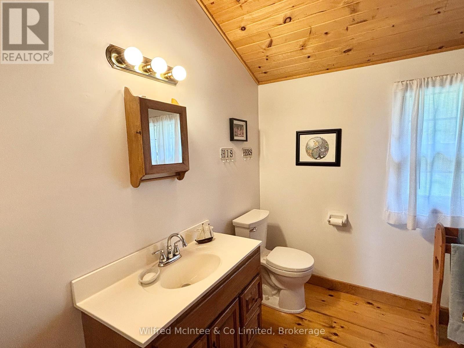1282 2nd Avenue S, Native Leased Lands, Ontario  N0H 2G0 - Photo 39 - X12137601