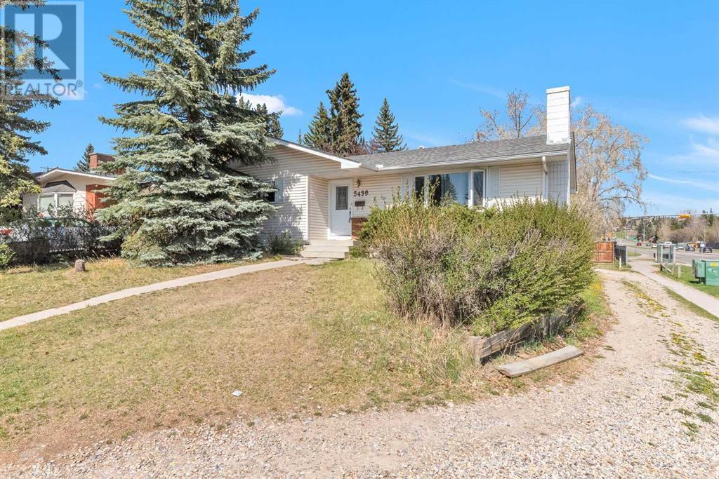 Property at 5439 Dalrymple Crescent NW image 2