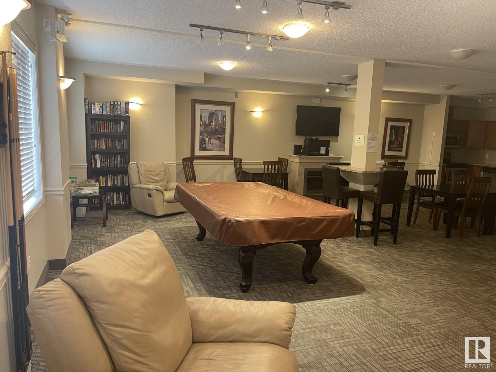 #105 2035 Grantham Court Nw, Edmonton, Alberta  T5T 3X4 - Photo 11 - E4435552