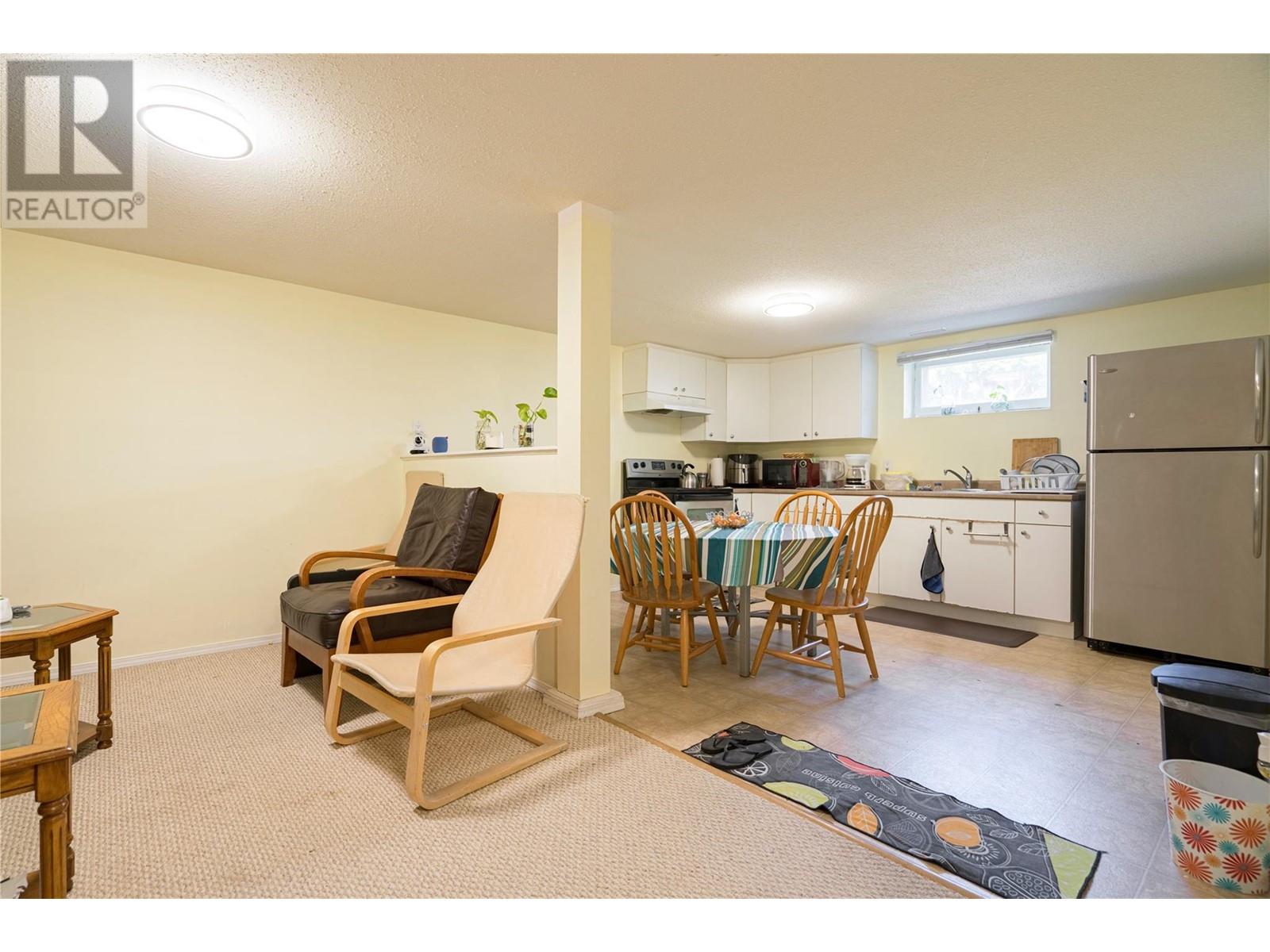 3095 Gordon Drive, Kelowna, British Columbia  V1W 3R1 - Photo 15 - 10347168