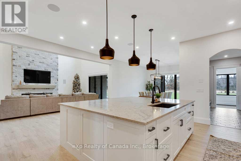 45 August Crescent, Norwich, Ontario  N0J 1R0 - Photo 19 - X12137571